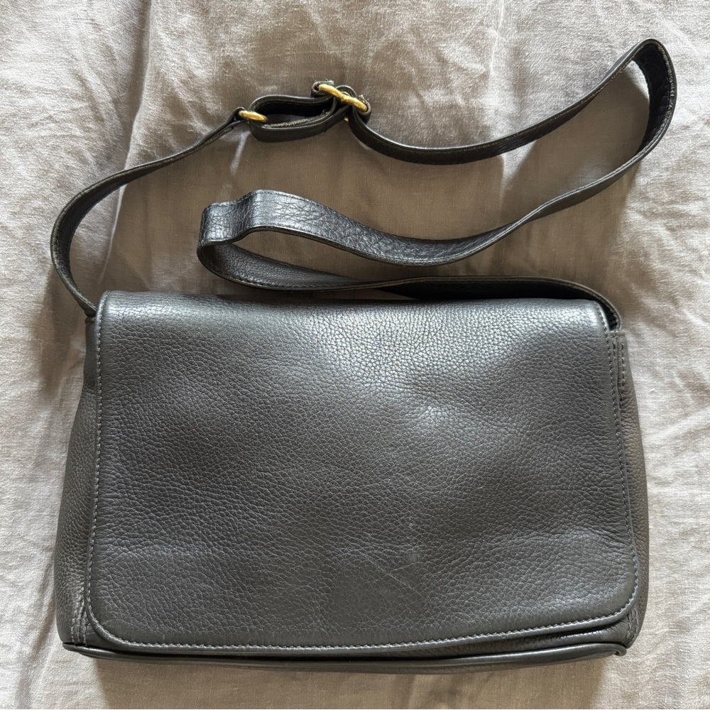 Y2K Vintage COACH Black A7B-4928 Shoulder-Messenger Bag - Picture 1 of 9